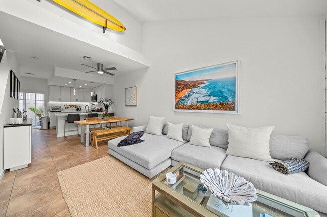 Building Photo - Fully Furnished Rental Imperal Beach