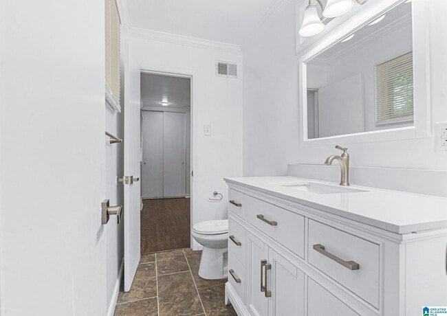 Building Photo - 1153 Bowman Rd