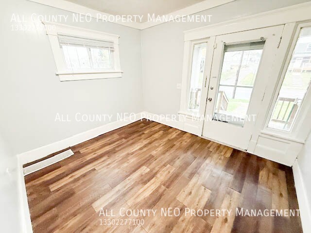 Building Photo - 911 Fulton Rd NW