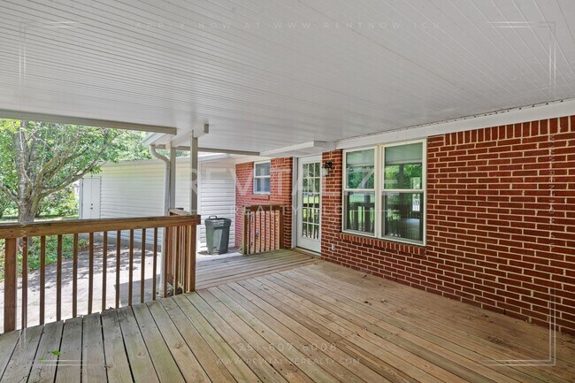 Building Photo - 1357 Repoll Rd
