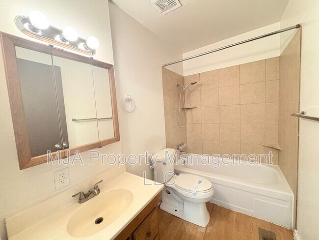 Building Photo - 4735 S 1900 W