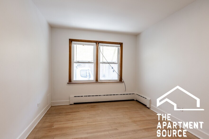Building Photo - 4818 N Saint Louis Ave