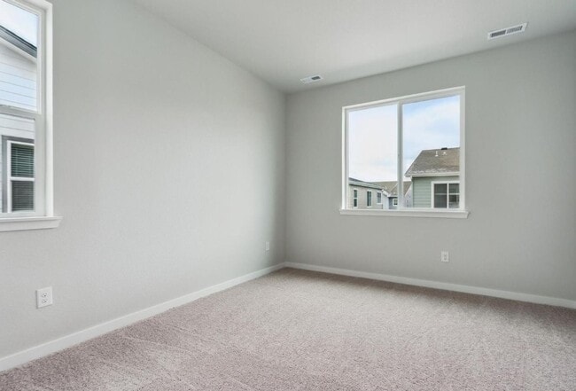Building Photo - Alder Creek Duplex - 3bd 2.5ba 2,705sq.ft. Built in 2025