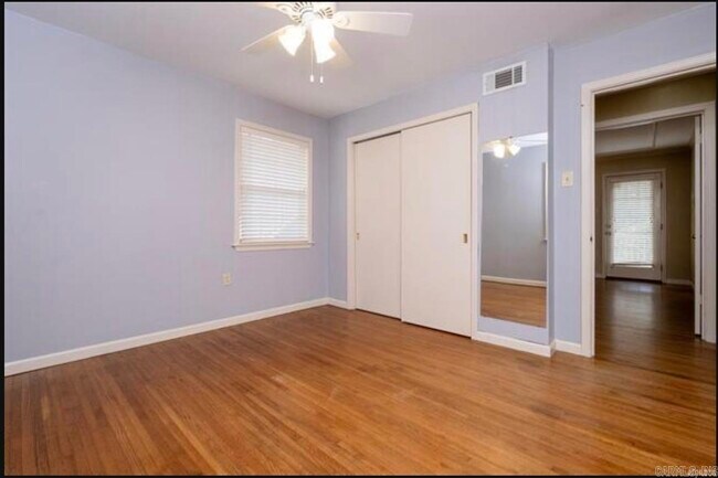 Building Photo - 32 Lenon Dr