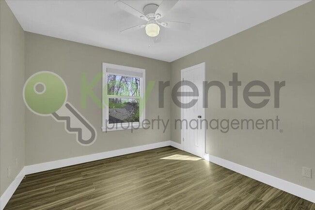 Building Photo - 1119 Lochbrae Rd