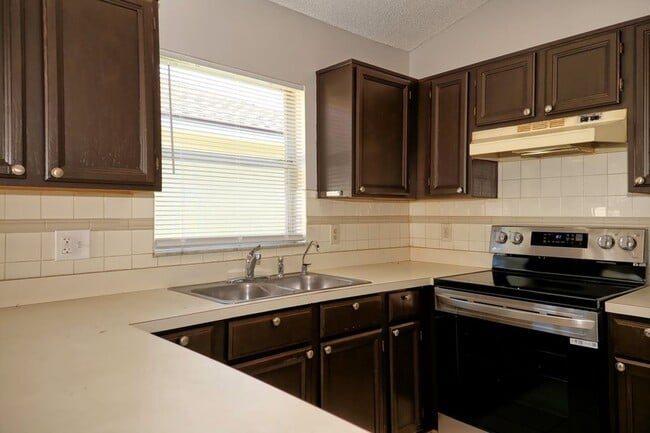 Building Photo - Single Family Home in Southeast Orlando