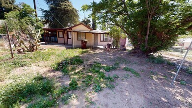 Building Photo - Coming Soon! Single Family 1/1 home for le...