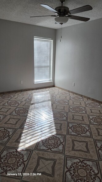 Building Photo - 12806 Midway Rd