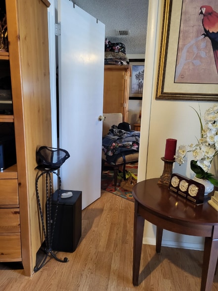 Building Photo - 403 Cedar Ridge Ct