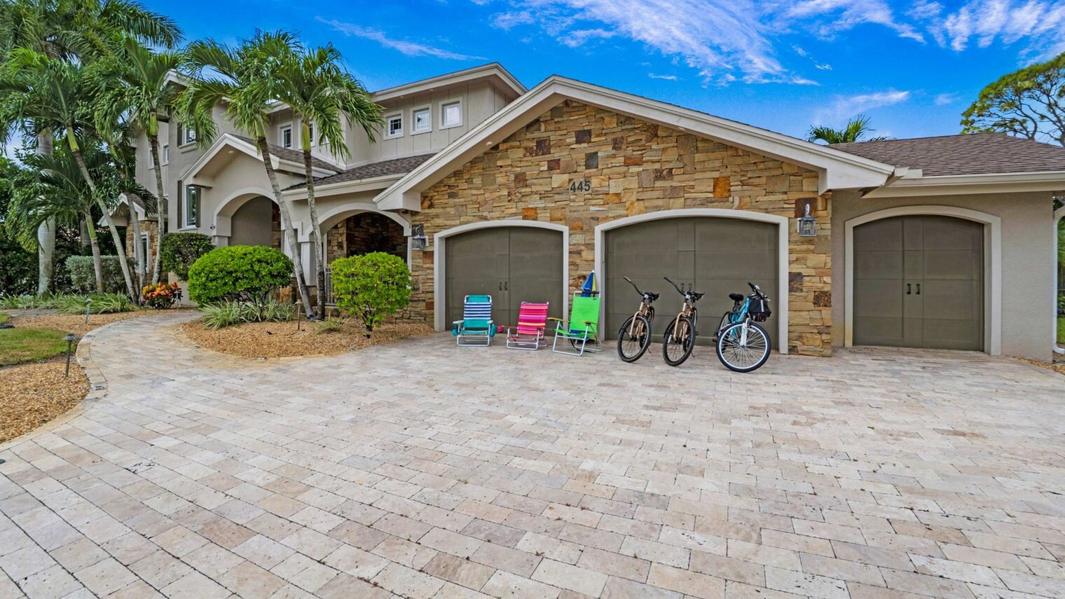 Building Photo - 445 Palm River Blvd