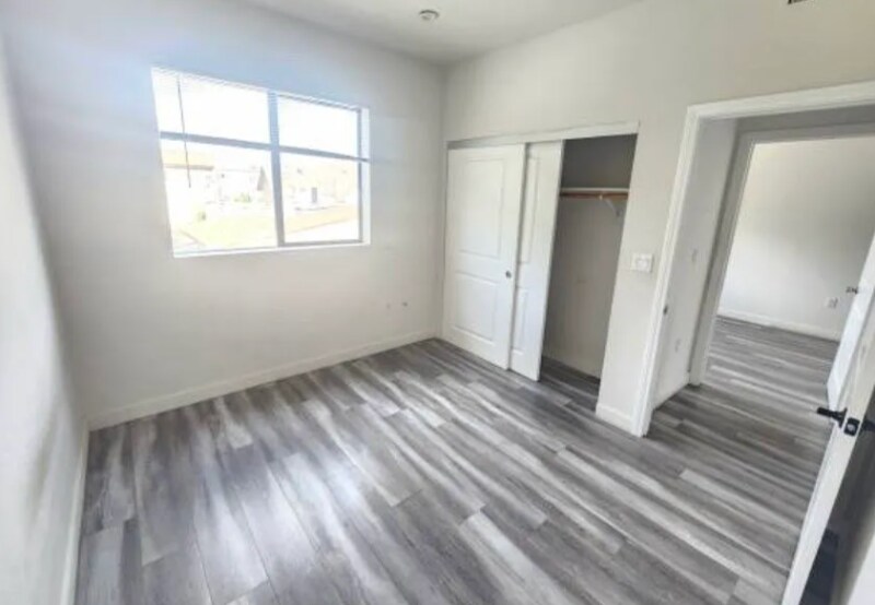 Building Photo - 6824 Ben Ave
