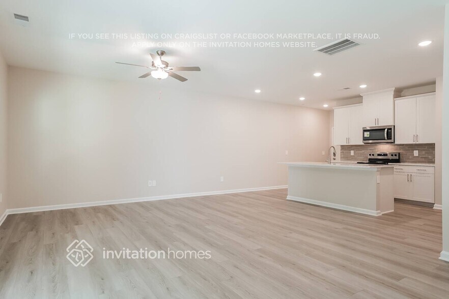 Building Photo - 941 Greenville Wy