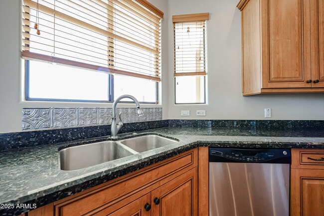 Building Photo - 15225 W Frontier Dr