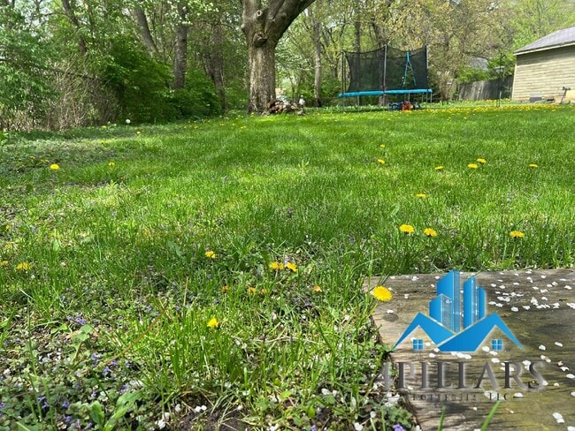 Building Photo - Charming 2 Bedroom Duplex in La Porte with Spacious Layout and Prime Location