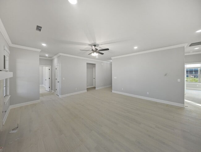 Building Photo - 257 Vicks Cir