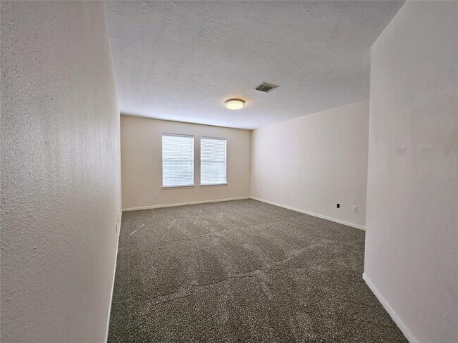 Building Photo - 24402 Cornell Park Ln
