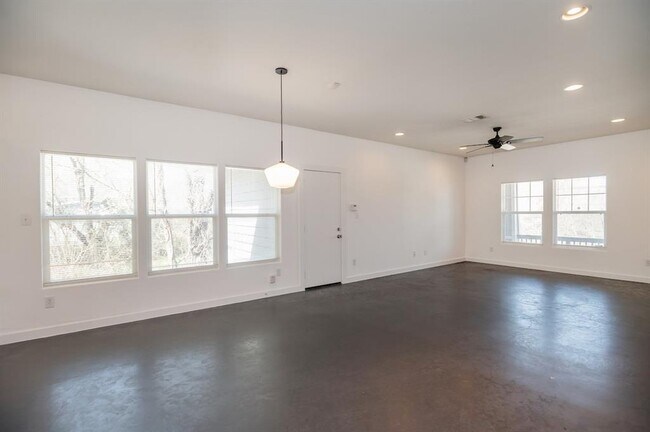 Building Photo - 5209 Delores Ave