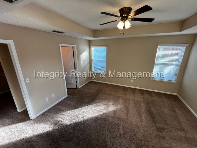 Building Photo - 3 bed/2 bath in Orange Park