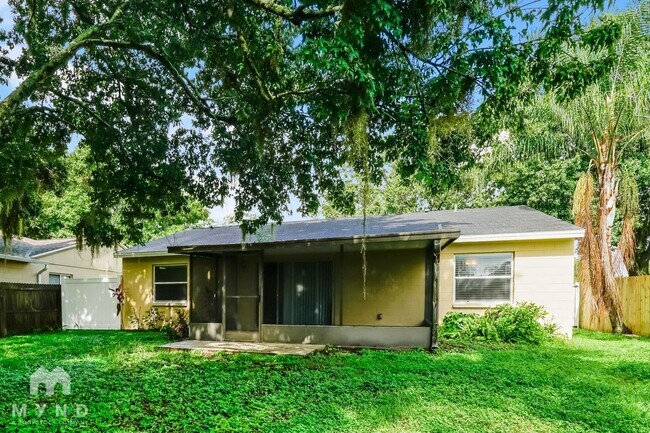 Building Photo - 14013 Fullerton Dr
