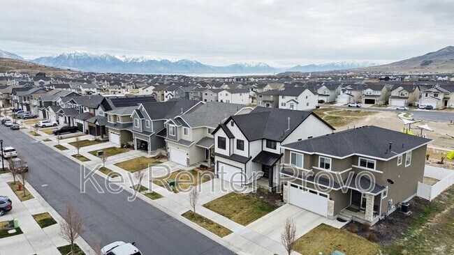 Building Photo - 4152 E Bonne Vista Dr