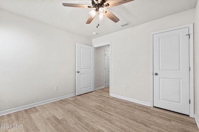 Building Photo - 5545 Lexa Ln