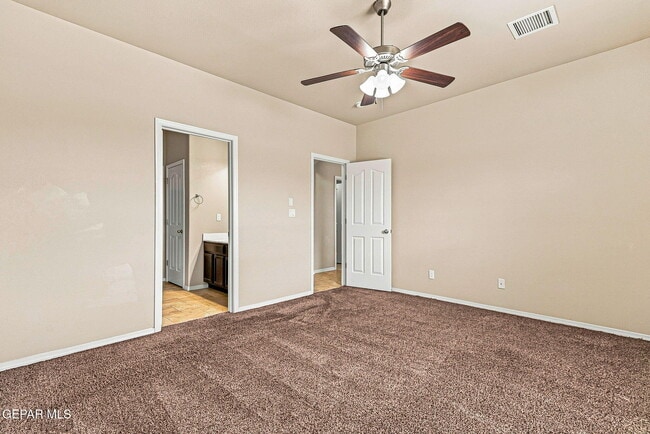 Building Photo - 7409 Dewberry Dr