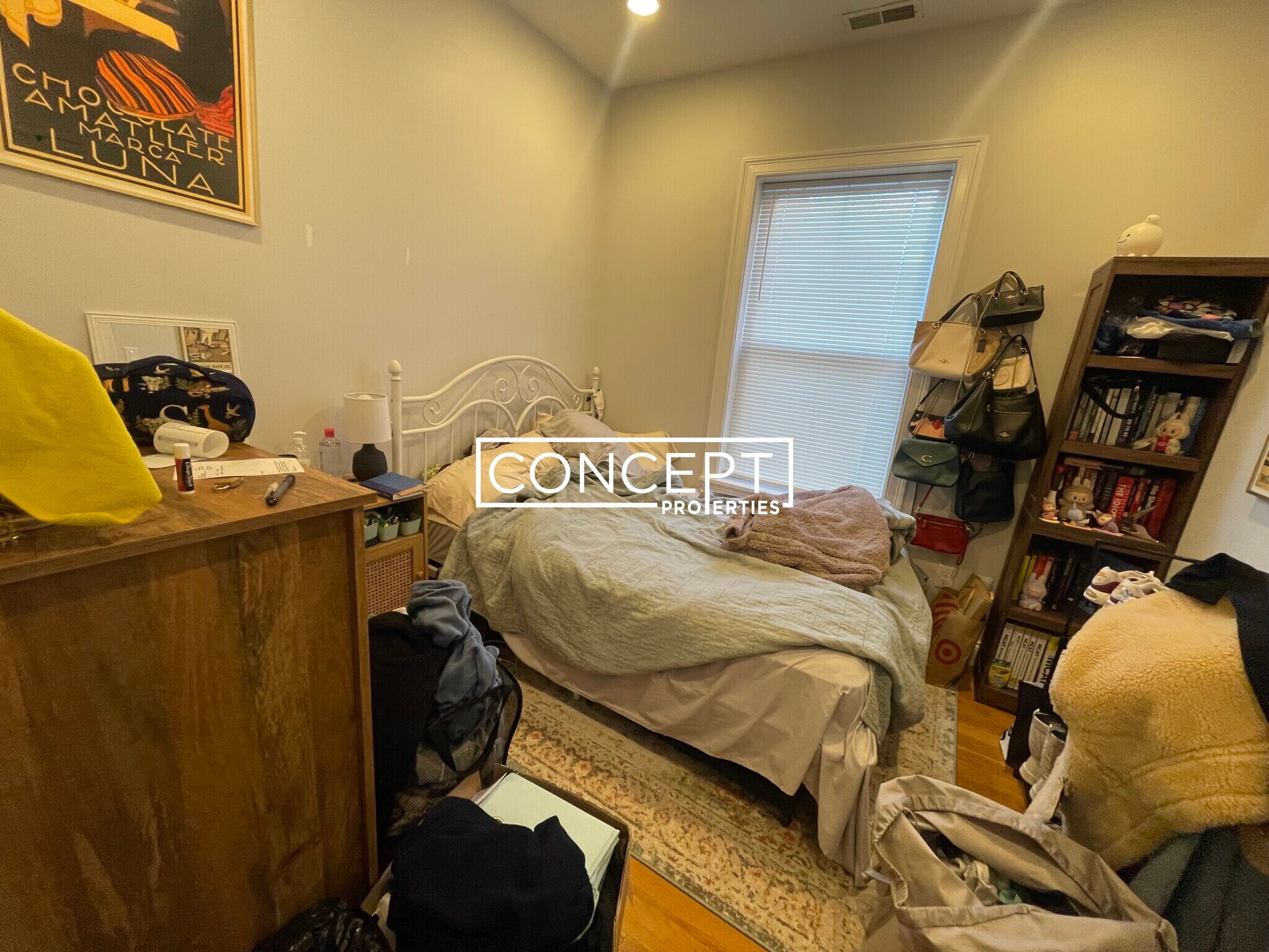 Building Photo - 721 Parker St