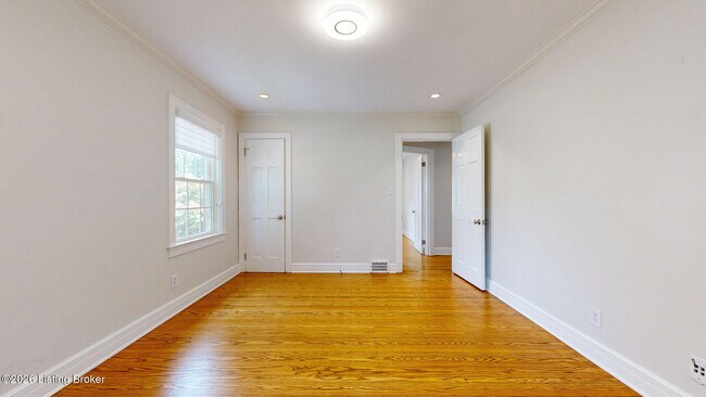 Building Photo - 203 Don Allen Rd