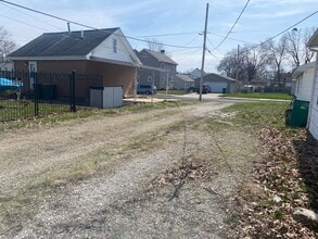 Building Photo - Welcome to this charming 1 bedroom, 1 bath...