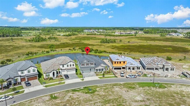 Building Photo - 1953 Arching Br