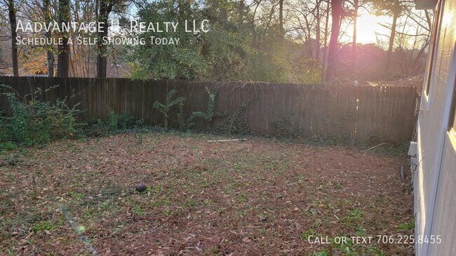 Building Photo - 4848 Basswood Dr