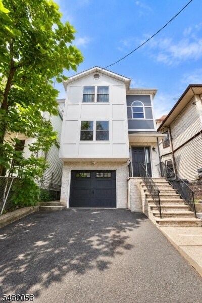 Building Photo - 63 Seymour Ave