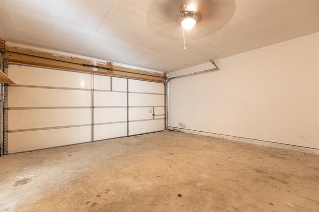 Building Photo - 491 Emerald Fields Ln