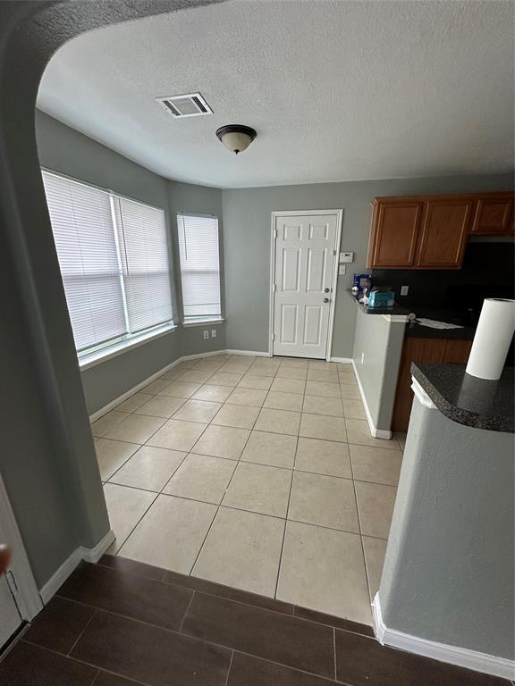 Building Photo - 4043 Hawthorn Glen Ct