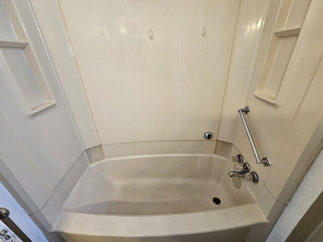 Building Photo - 3270 W 116th St