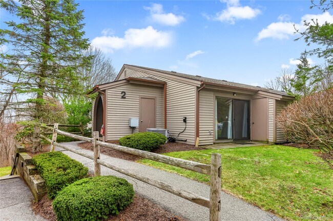 Building Photo - 21 Scenic Vw