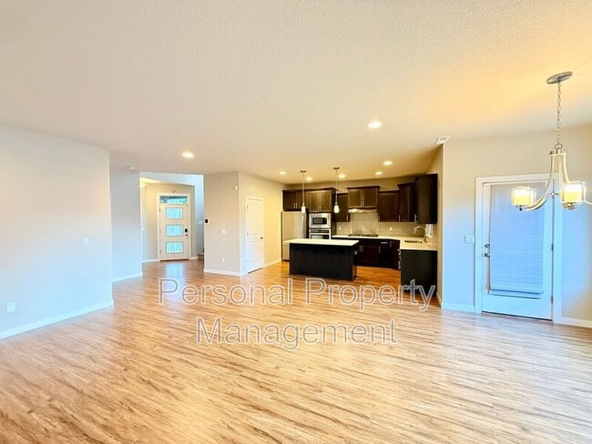 Building Photo - 15601 NE 107th St