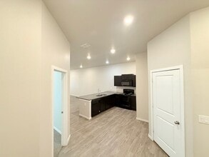 Building Photo - Upland Heights- 7051