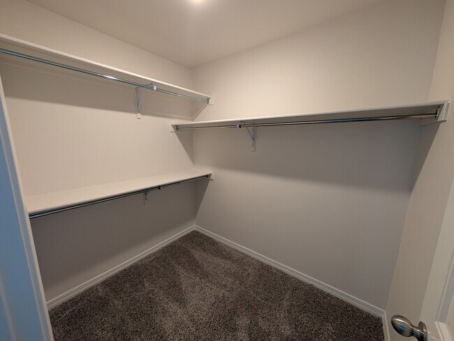 Building Photo - 517 La Entrada Cir