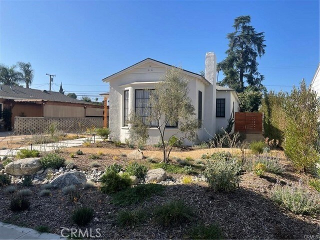 Building Photo - 4586 Sunnyside Dr