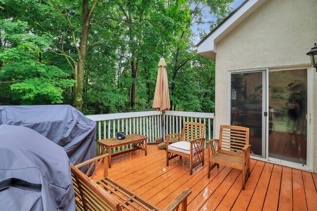 Building Photo - 5260 Leydorf Ln