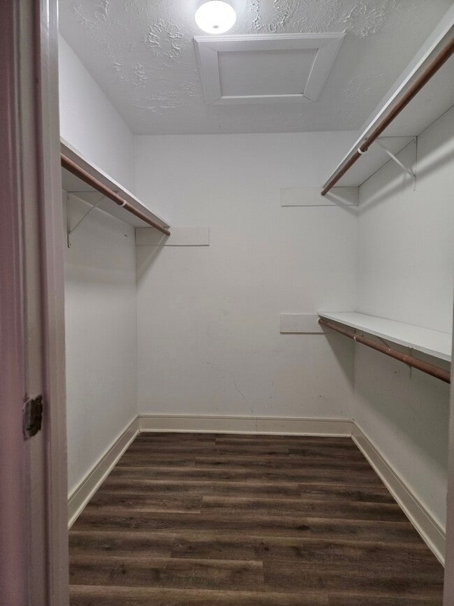 Building Photo - 7535 Stone Pine Ln