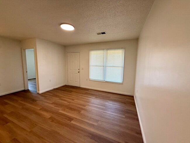 Building Photo - 46 Sandalwood Wy