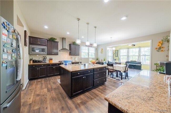 Building Photo - 9535 Thornecrest Dr