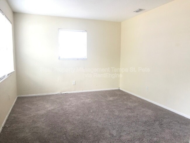 Building Photo - 1420 15th St S