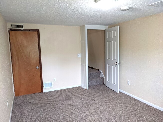 Building Photo - Grimes Ave