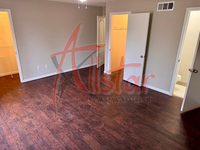 Building Photo - 4241 Faye Dr