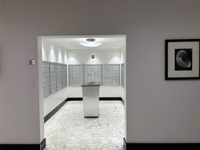 Building Photo - 1200 West Ave