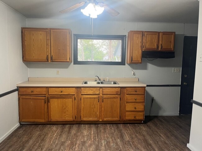 Building Photo - 226 Tennesee-