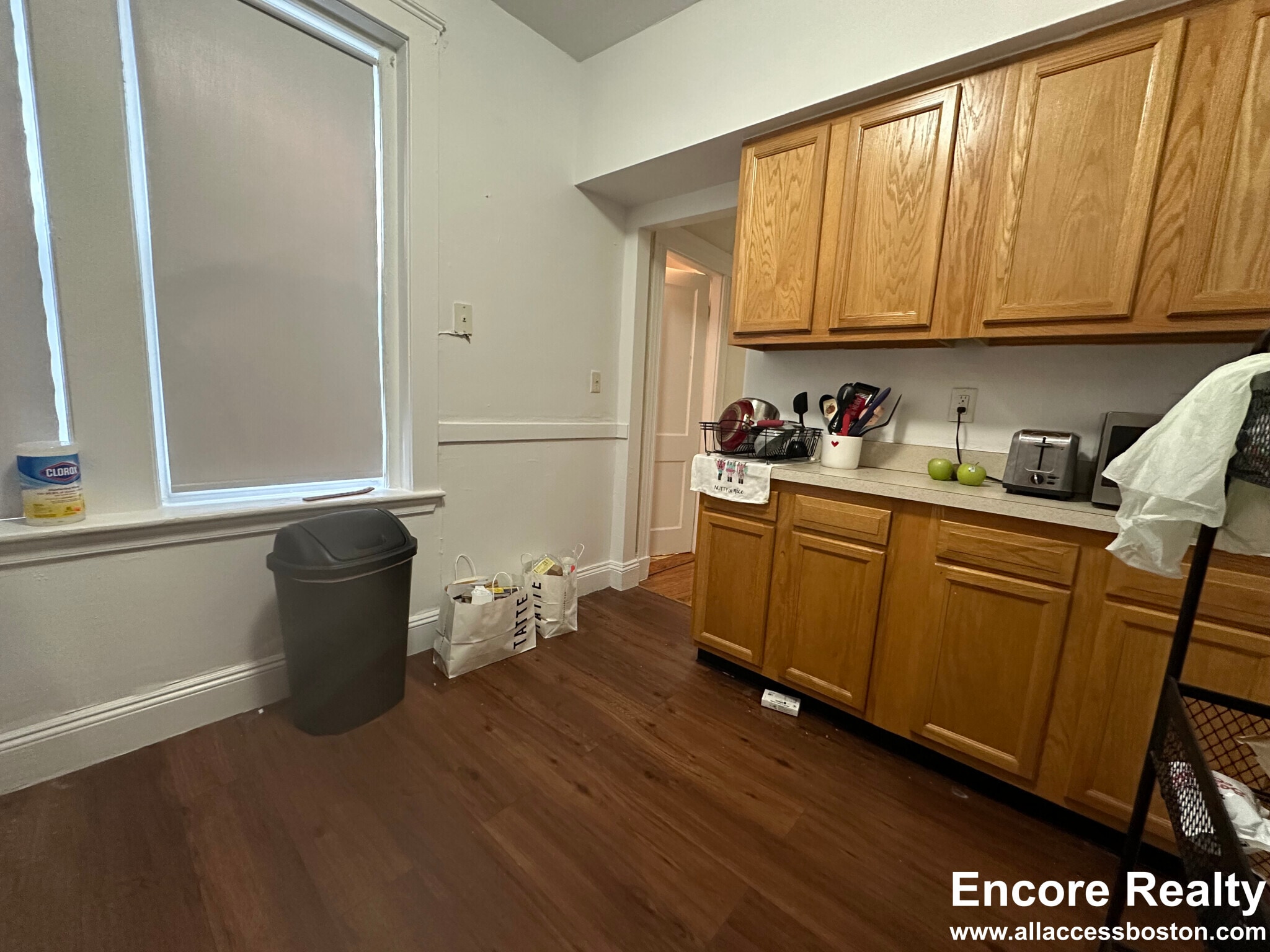 Building Photo - 127 Sutherland Rd